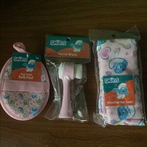 It’s bundle time! NWOT The Smurfs Pink 3pc Bath Set